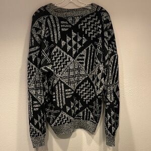 Geometric Pattern 90s style Black and Gray Sweater
